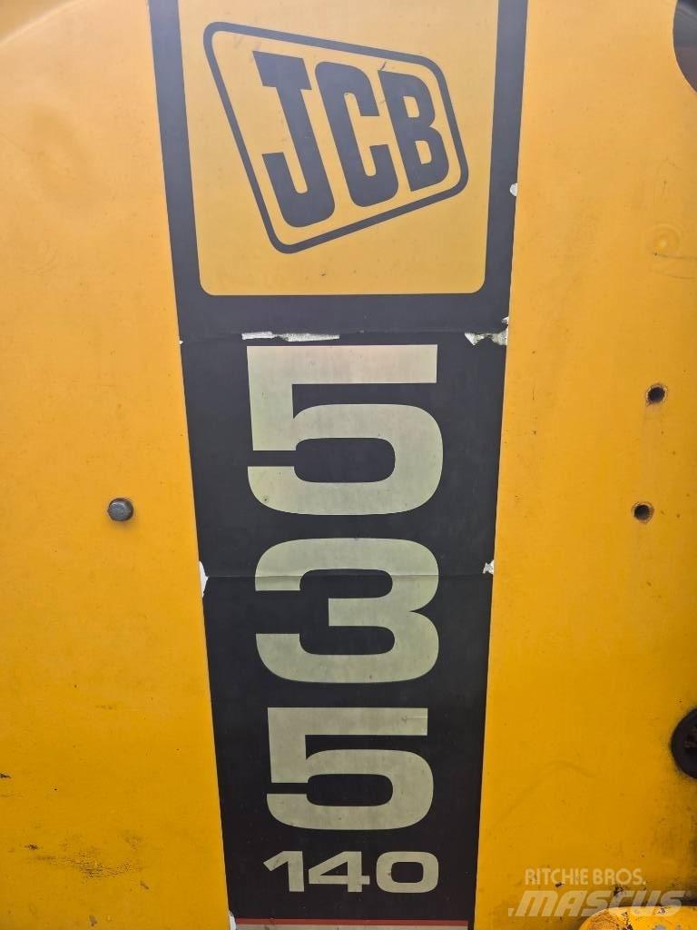 JCB 535-140 텔러 핸들러