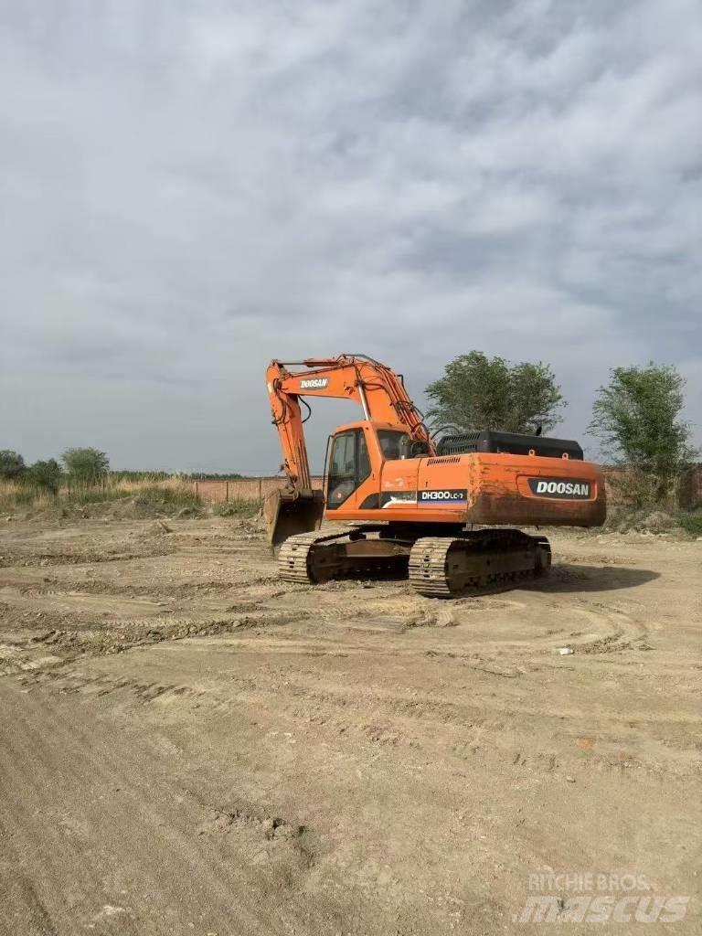 Doosan DH 300 LC-7 대형 굴삭기 29톤 이상