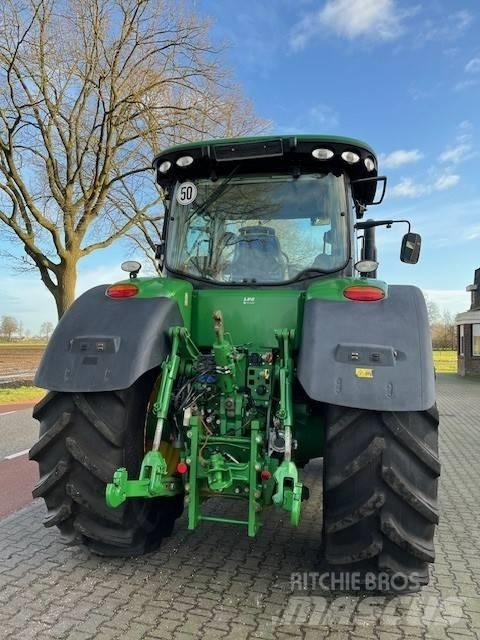 John Deere 7310 R 트랙터