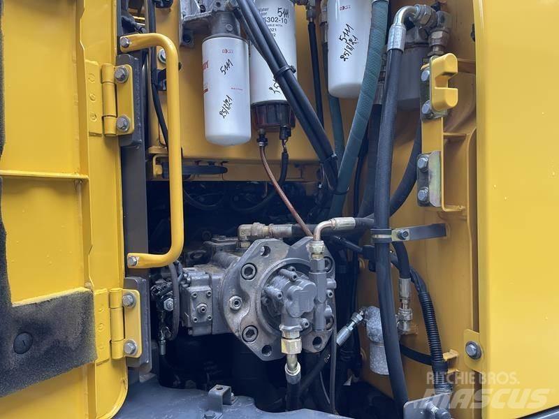 Volvo ECR 235 DL 대형 굴삭기 29톤 이상