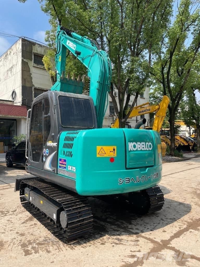 Kobelco SK 75 소형 굴삭기 7톤 미만