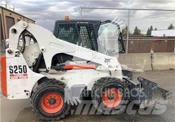 Bobcat S250  스키드로더