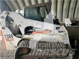 Bobcat T300  스키드로더