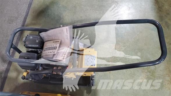 Bomag BVP10/36 견인 진동 롤러