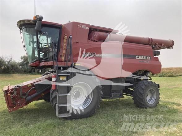 Case IH 8240 콤바인 수확기