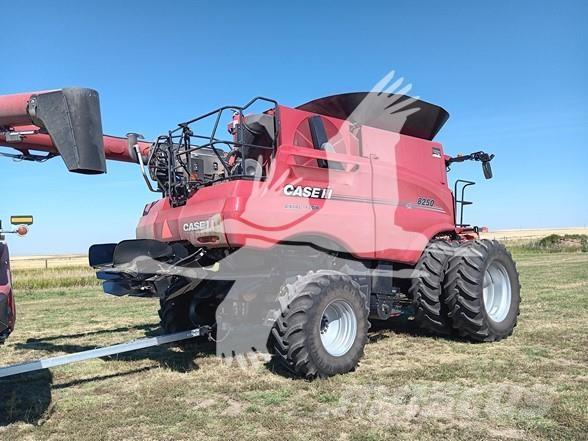Case IH 8250 콤바인 수확기