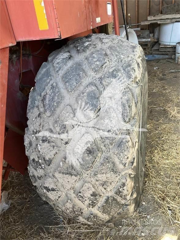 Case IH 8580 각형 곤포기