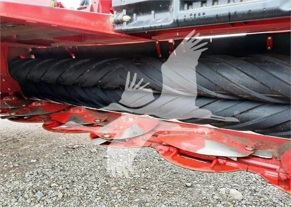 Case IH DC163 윈드로어