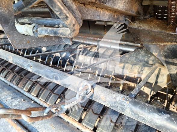 Case IH RB565 원형 곤포기