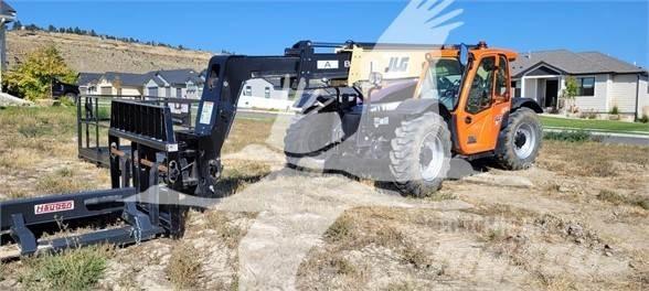 JLG 742 텔러 핸들러