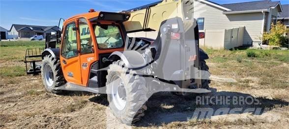 JLG 742 텔러 핸들러