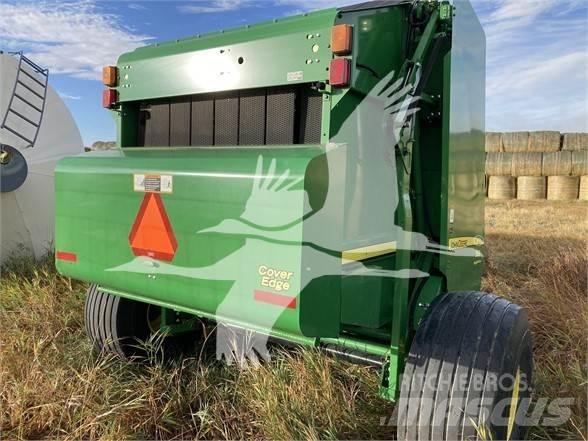 John Deere 569 원형 곤포기