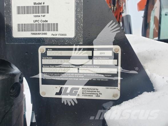 SkyTrak 10054 텔러 핸들러