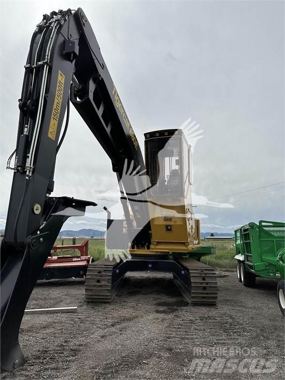 Tigercat 880E 굴절식 크레인