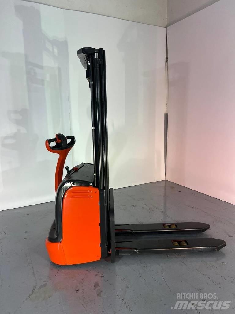 Linde L10 포크리프트