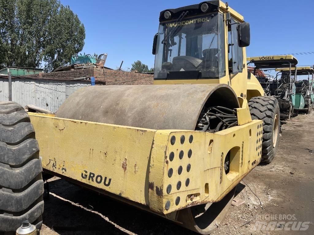 Bomag 226-4 싱글 드럼 롤러