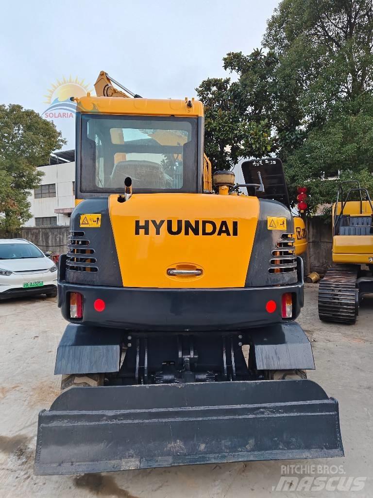 Hyundai R 60 W  휠 굴삭기