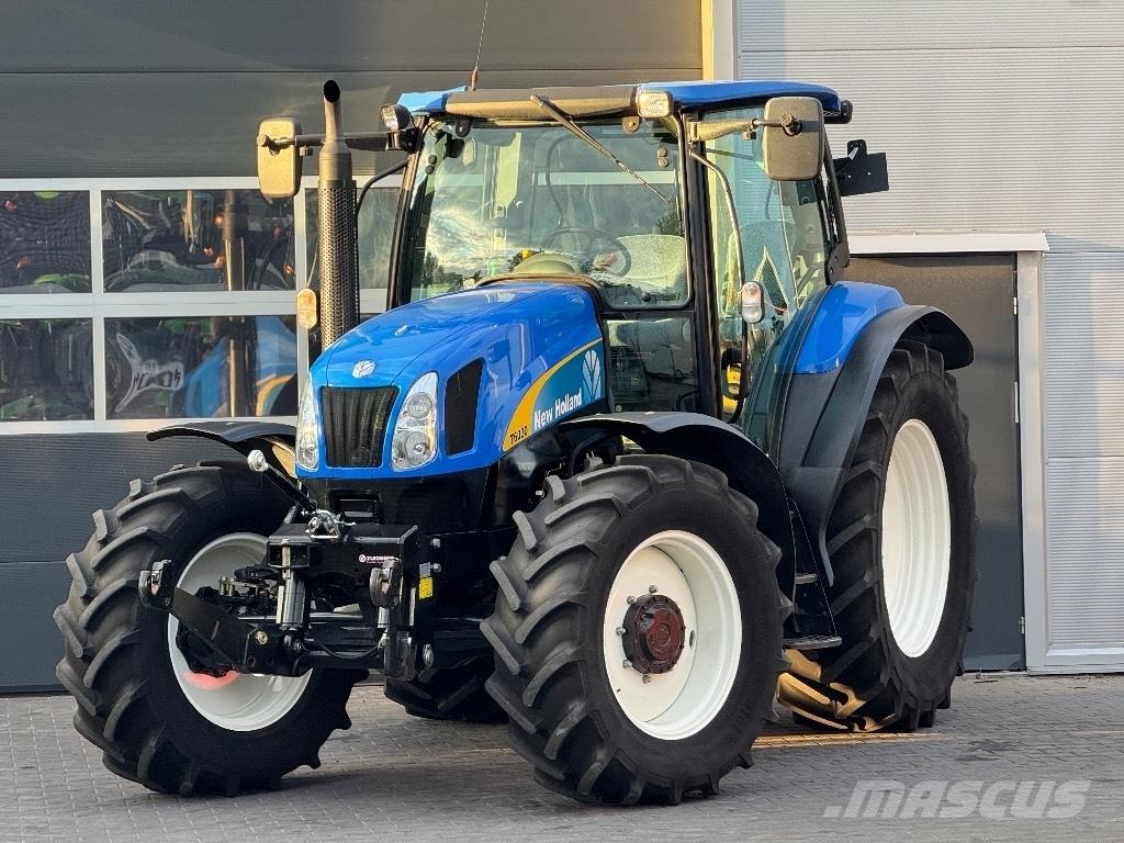 New Holland T 6030 트랙터