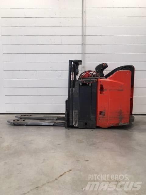 Linde D12HPSP/133 보행식 리치 지게차