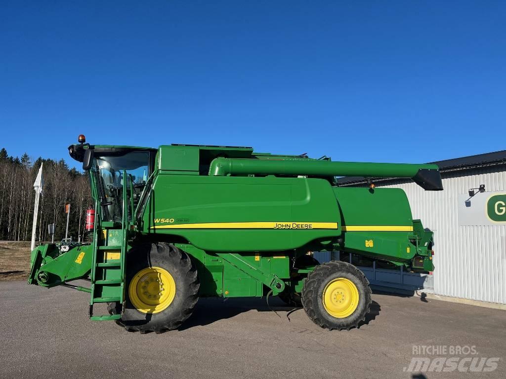 John Deere W540 콤바인 수확기
