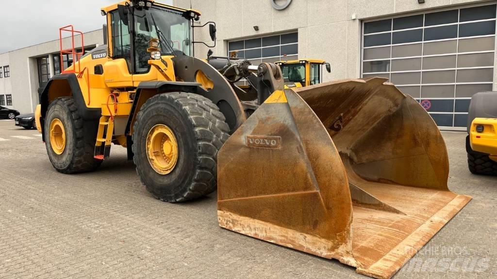 Volvo L260H  휠로우더