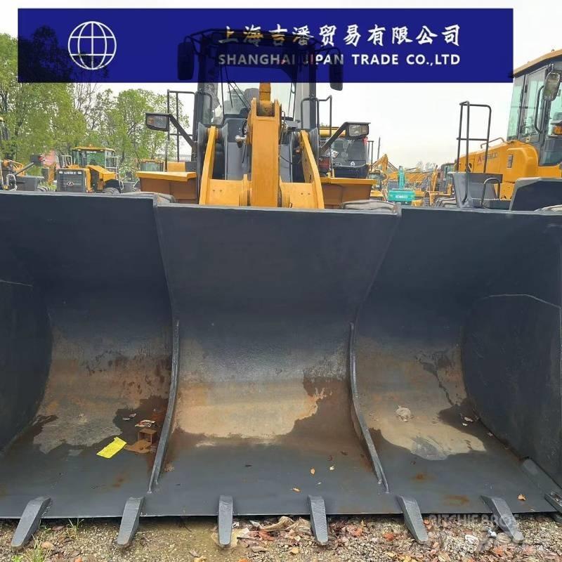 LiuGong CLG 870 H  휠로우더
