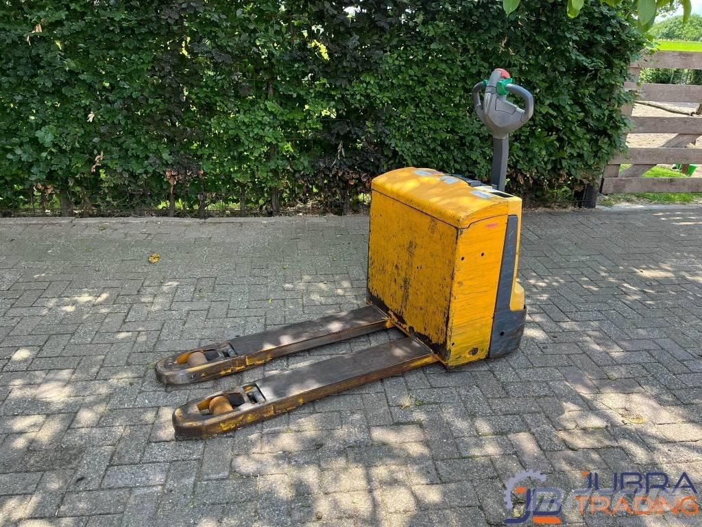 Jungheinrich EJE 118 포크리프트