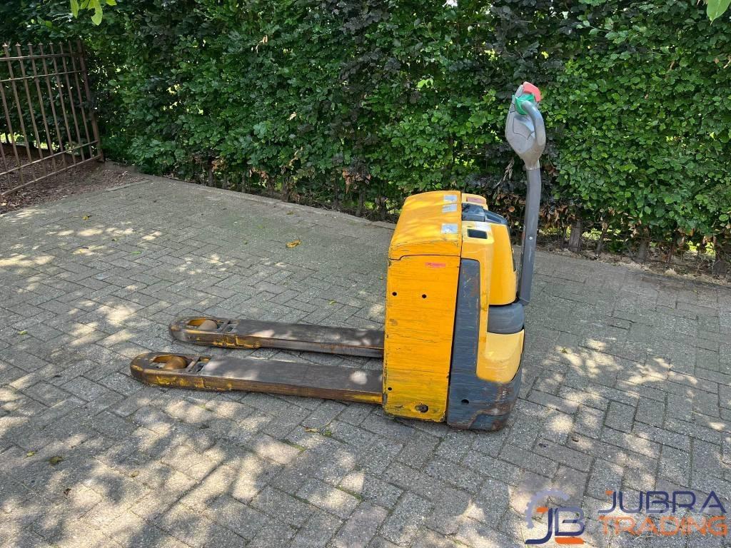 Jungheinrich EJE 118 포크리프트