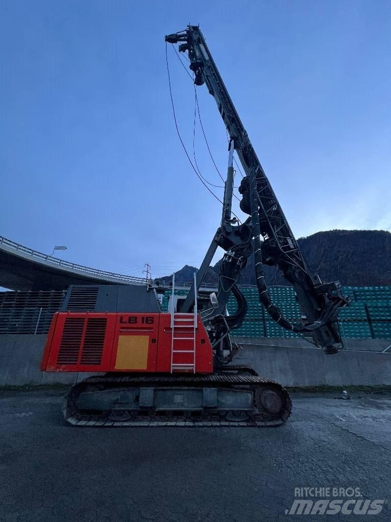 Liebherr LB 16 중형 드릴 장비