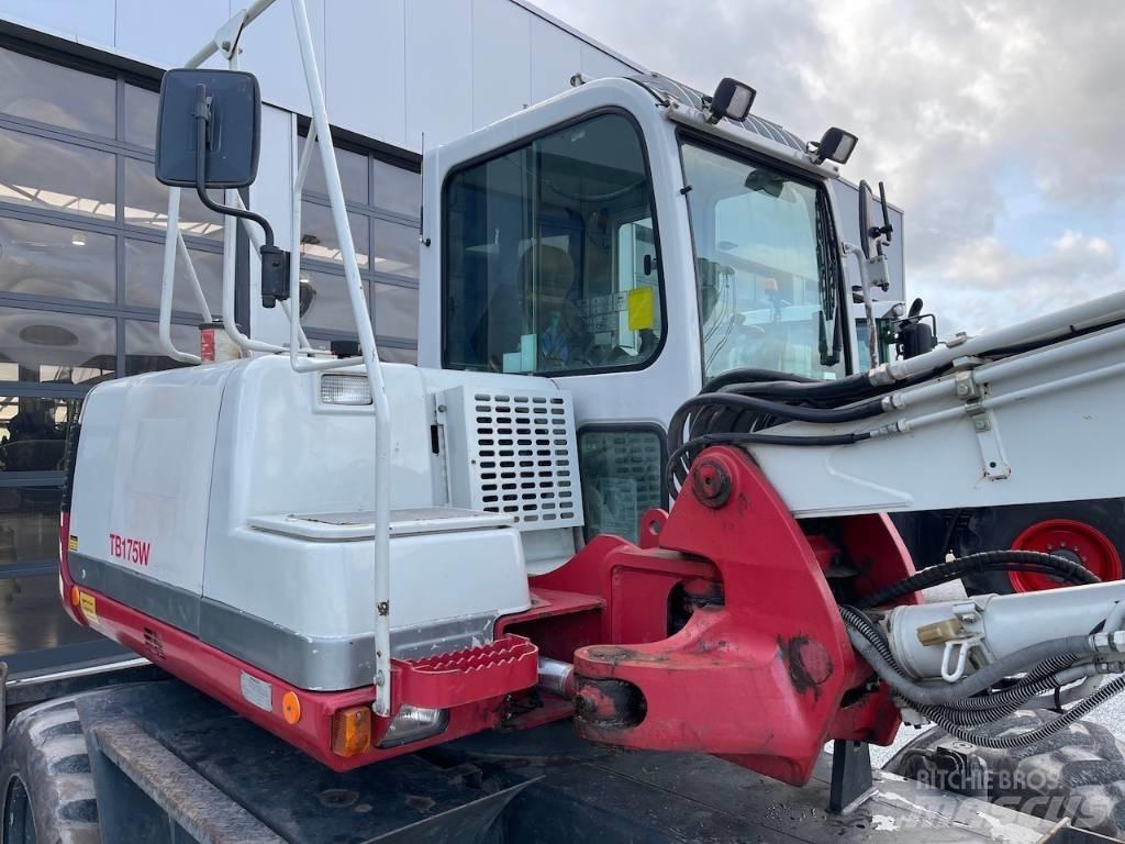 Takeuchi TB175W 중형굴삭기 7톤-28톤