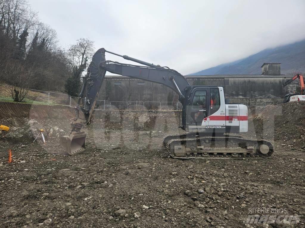 Doosan DX 235 LCR 대형 굴삭기 29톤 이상