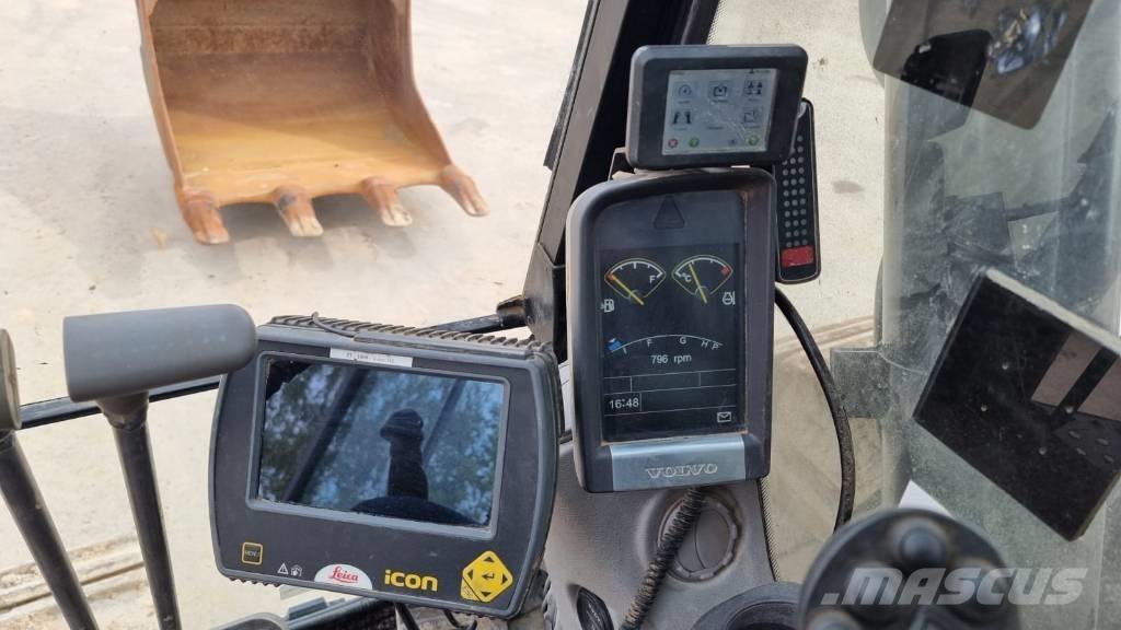 Volvo EC 300 D L 대형 굴삭기 29톤 이상
