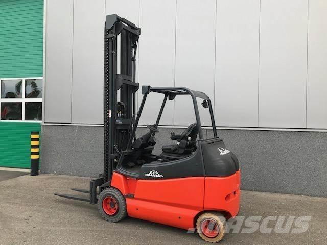 Linde E25/600-02 전동 지게차