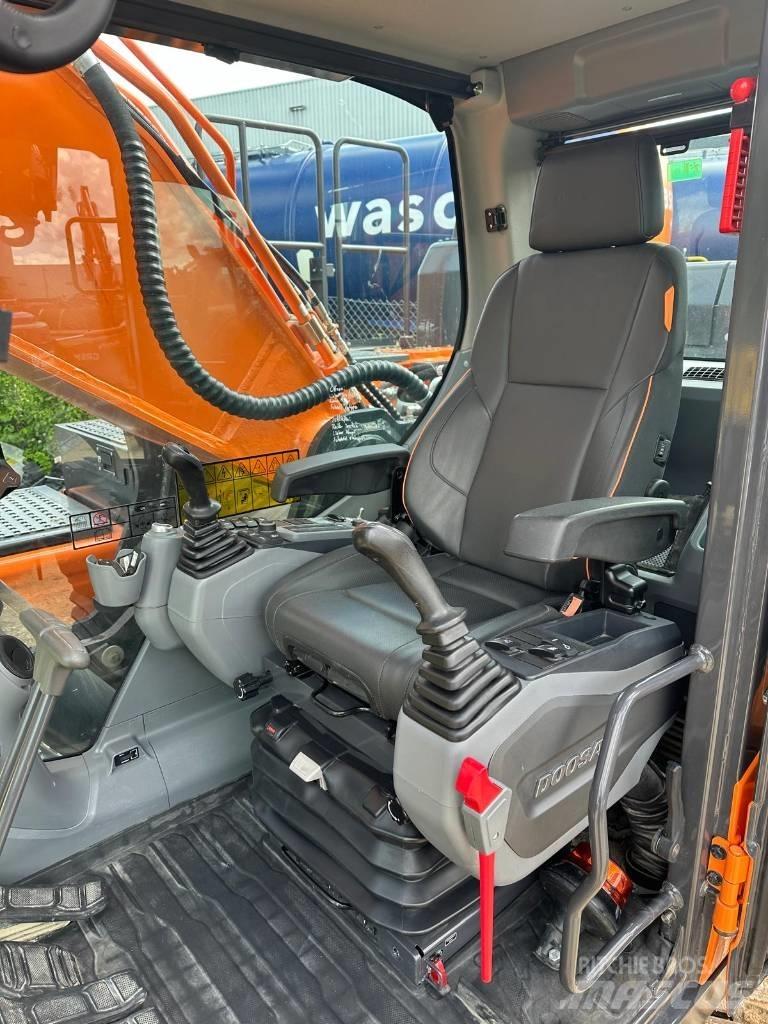 Doosan DX 350 NLC-7 대형 굴삭기 29톤 이상
