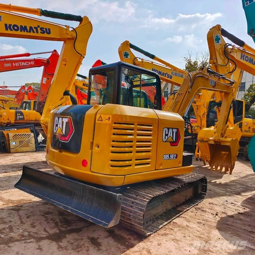 CAT 305.5 E 소형 굴삭기 7톤 미만