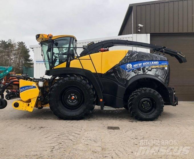 New Holland FR780 자동 초지기계