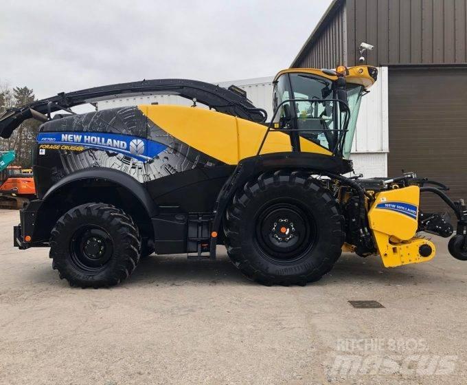 New Holland FR780 자동 초지기계