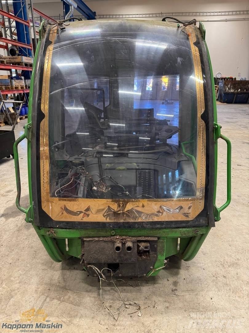 John Deere 1270E 캐빈 및 인테리어