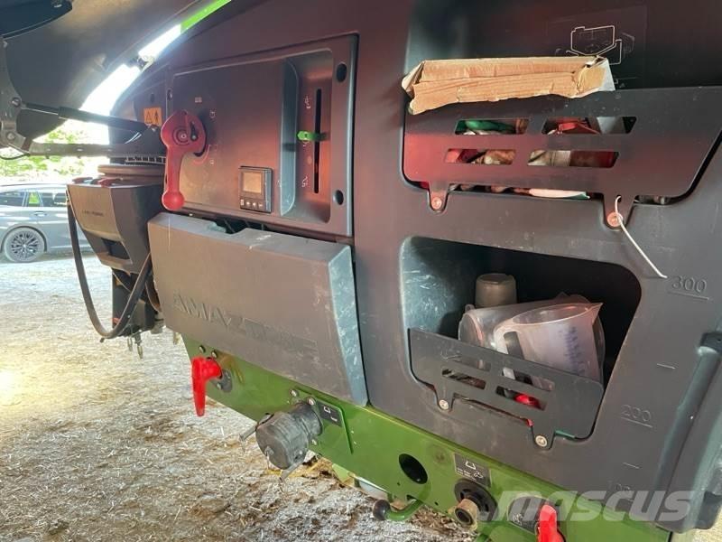 Amazone UX 4201 견인형 분무기