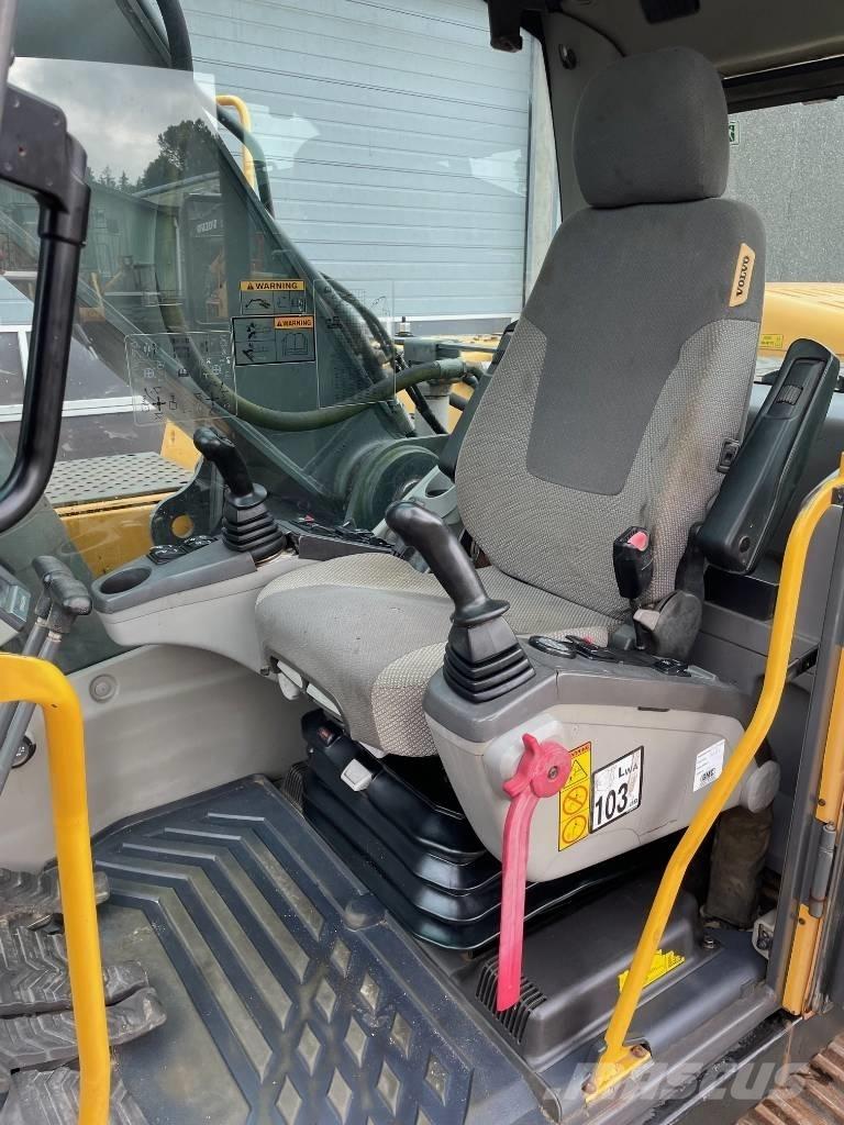 Volvo EC240C 대형 굴삭기 29톤 이상