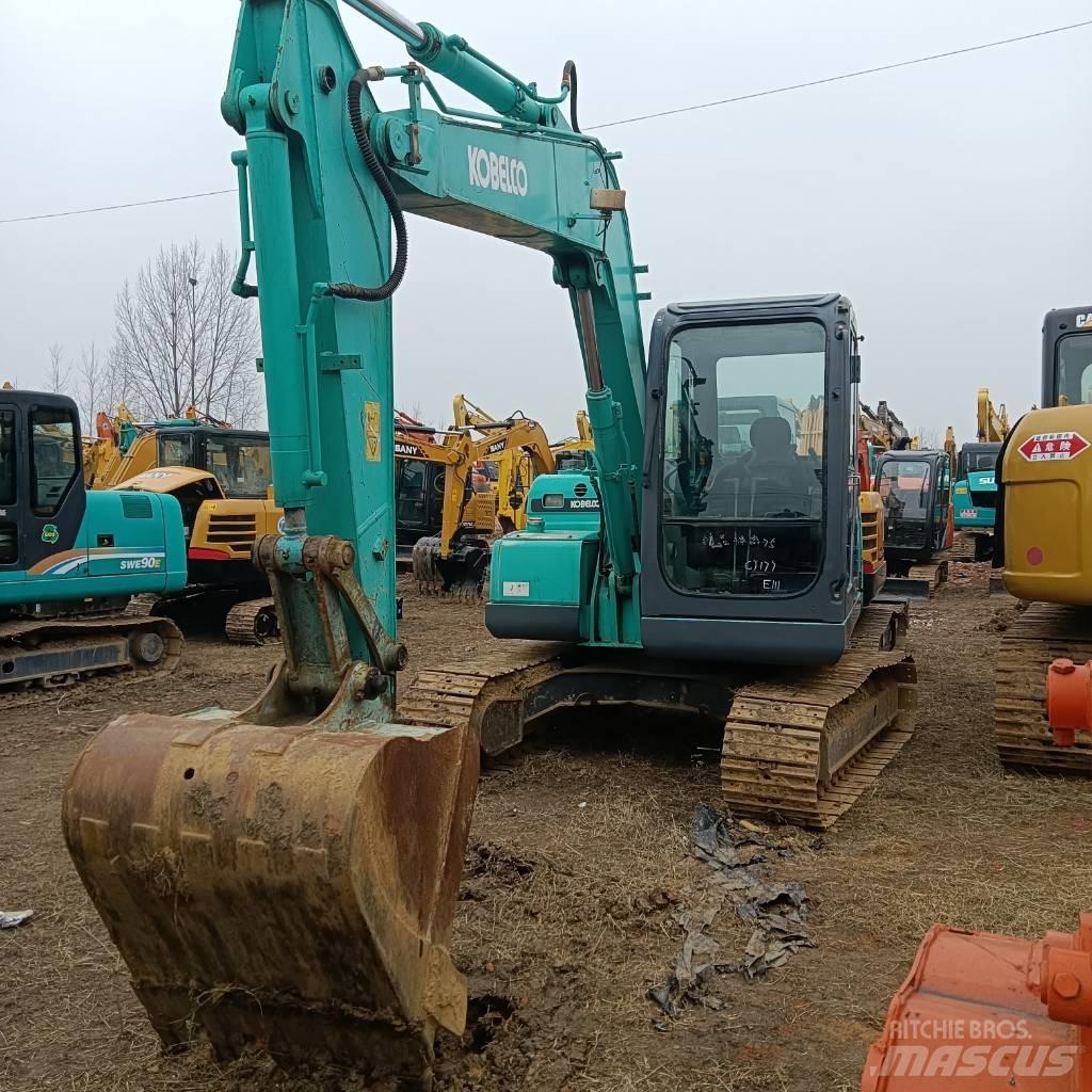 Kobelco SK75-8 중형굴삭기 7톤-28톤