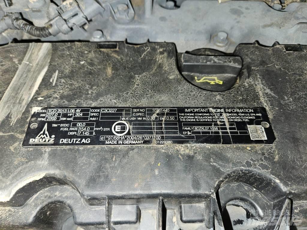 Deutz TCD2013 L06 4V 엔진