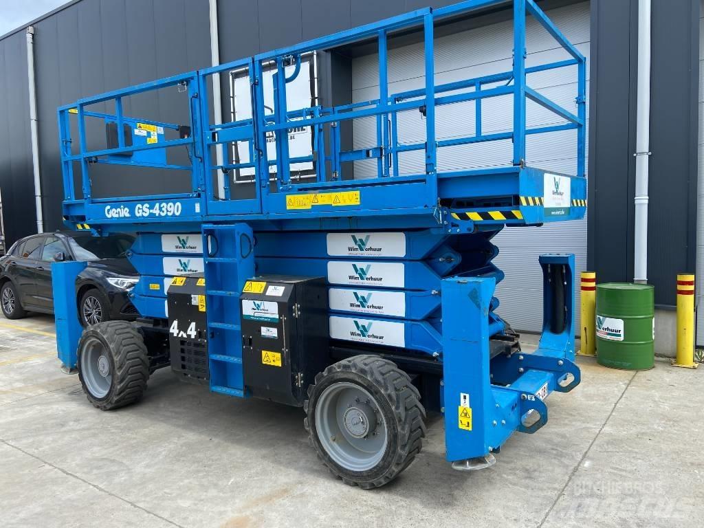 Genie GS 4390 가위형 리프트