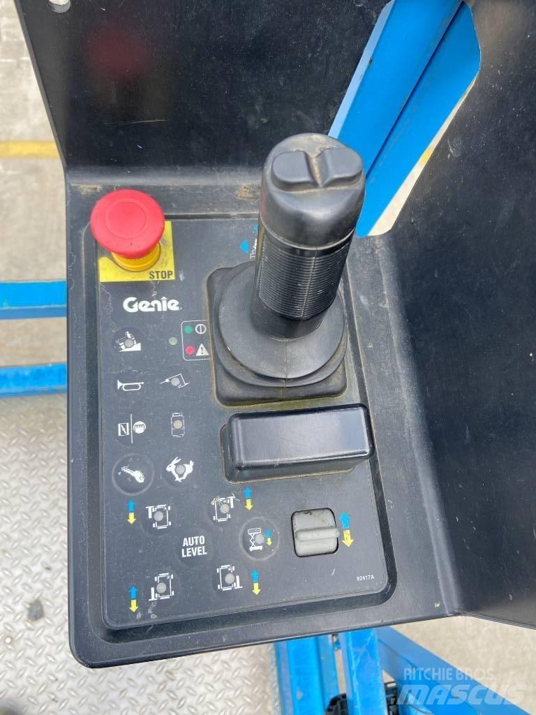 Genie GS 4390 가위형 리프트