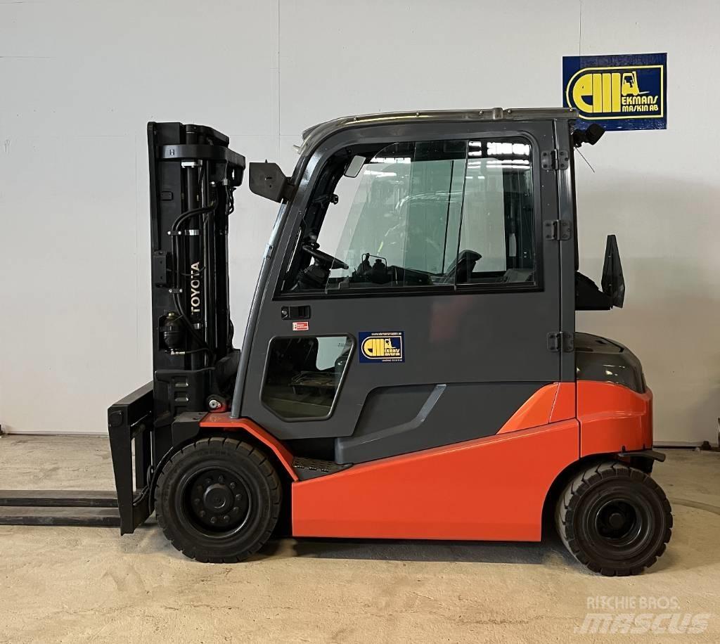 Toyota Truck 8FBMT40 전동 지게차