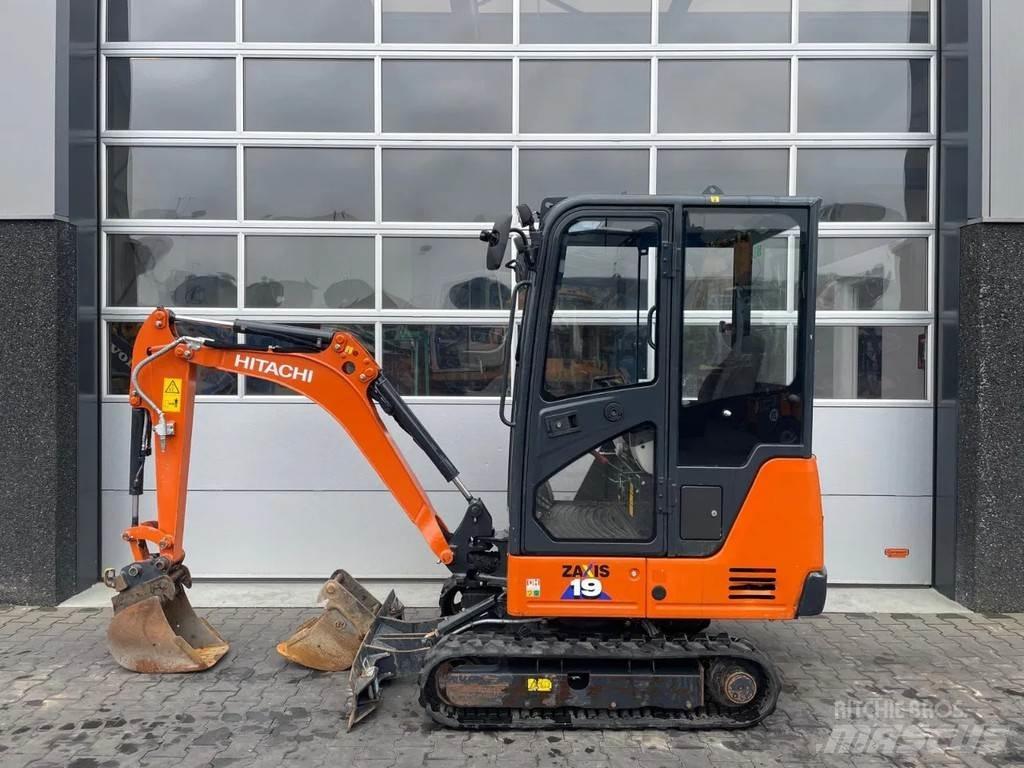 Hitachi ZX19-6 소형 굴삭기 7톤 미만