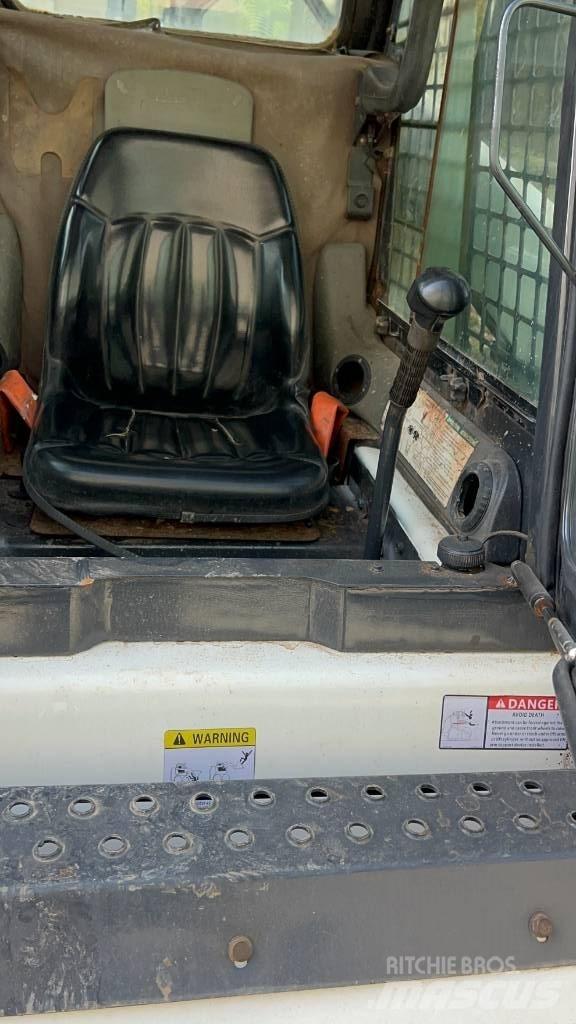 Bobcat S 130 미니 로더