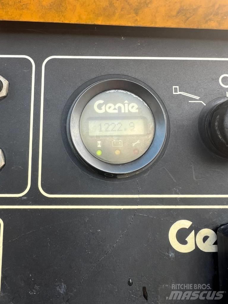Genie Z 45 XC 관절형 전동이동 리프트