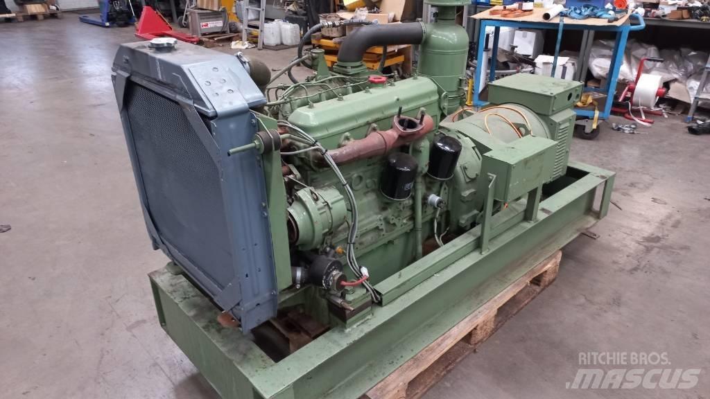 Iveco 33 kVA 디젤 발전기