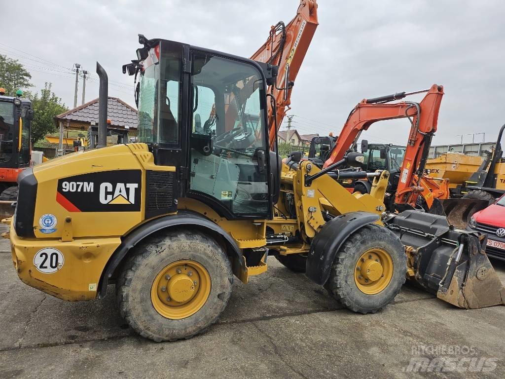 CAT 907M  휠로우더